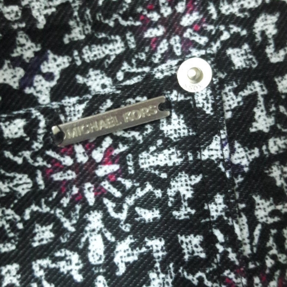 NWT " Michael Michael Kors" Woman's Leggings Size OX - Picture 3 of 6